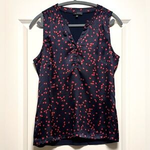 EUC The Limited Heart Print Sleeveless Blouse Navy Red Valentines Day Top Rare M
